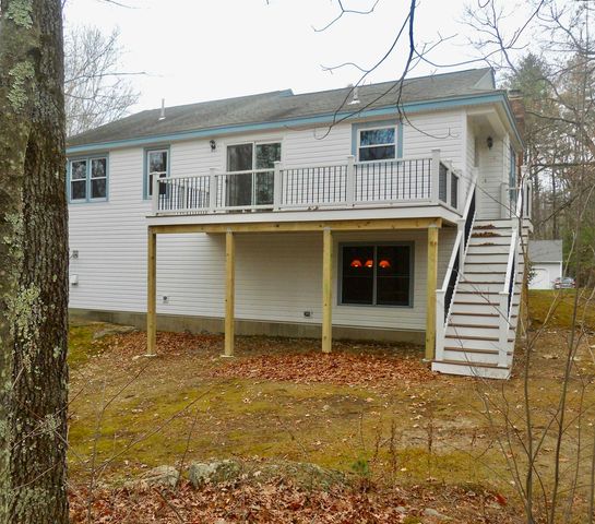 11 Scottsdale Drive, Hudson, NH 03051