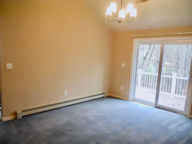 11 Scottsdale Drive, Hudson, NH 03051