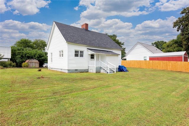 7 McCaughrin Street, Pelzer, SC 29669