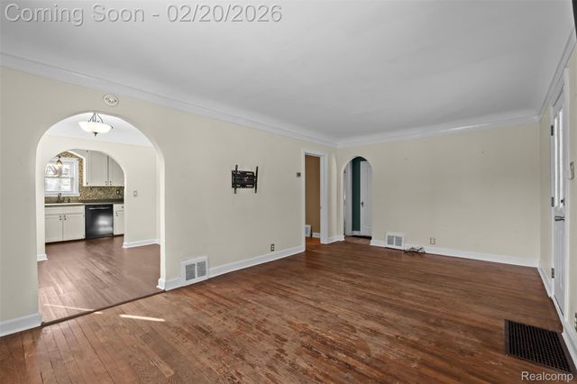 35239 Palmer Road, Westland, MI 48186