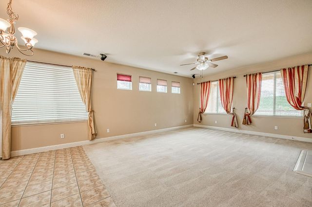 2271 Serena Avenue, Clovis, CA 93619