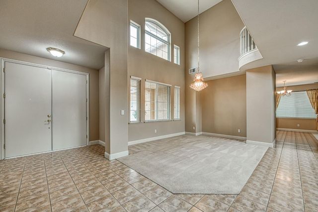 2271 Serena Avenue, Clovis, CA 93619