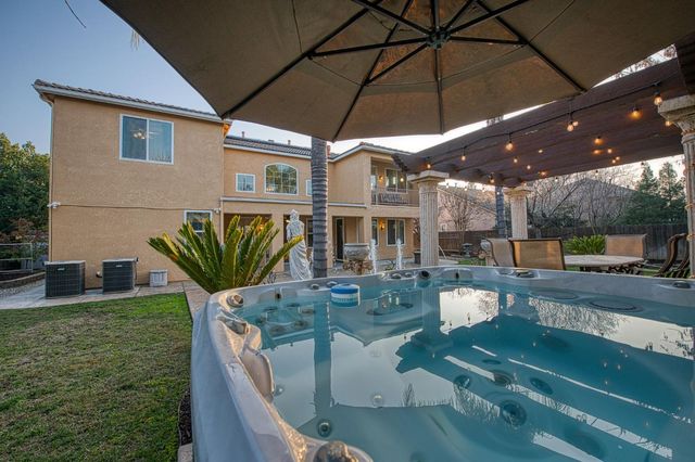 2271 Serena Avenue, Clovis, CA 93619