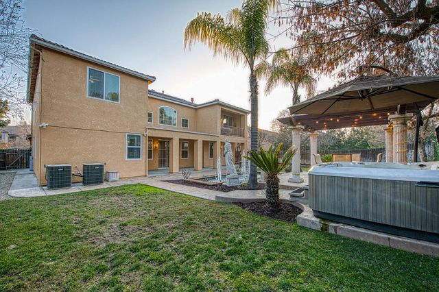 2271 Serena Avenue, Clovis, CA 93619