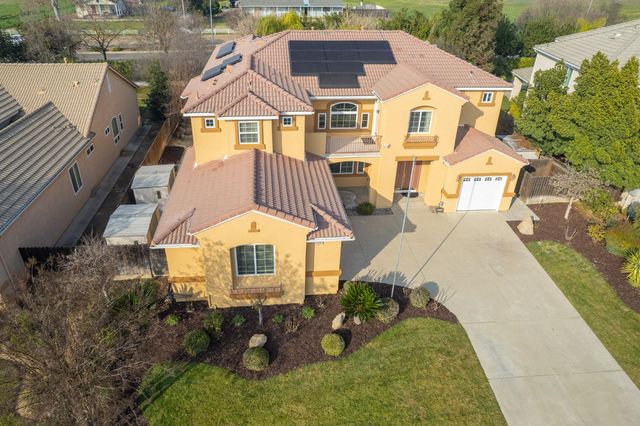 2271 Serena Avenue, Clovis, CA 93619