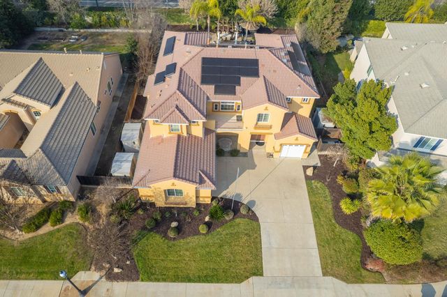 2271 Serena Avenue, Clovis, CA 93619