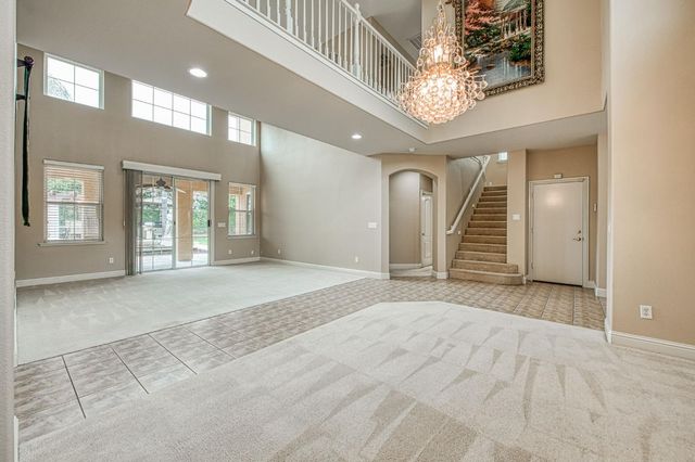 2271 Serena Avenue, Clovis, CA 93619