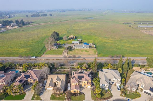 2271 Serena Avenue, Clovis, CA 93619