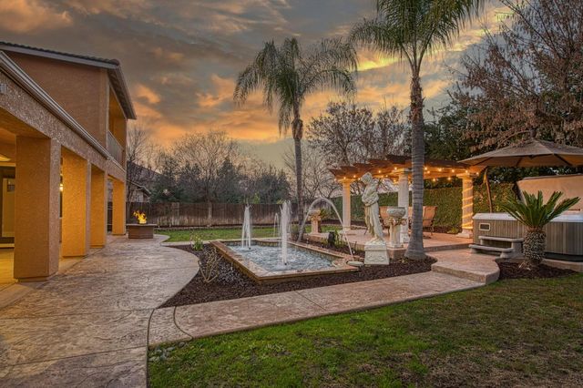 2271 Serena Avenue, Clovis, CA 93619