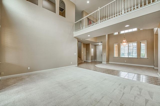 2271 Serena Avenue, Clovis, CA 93619