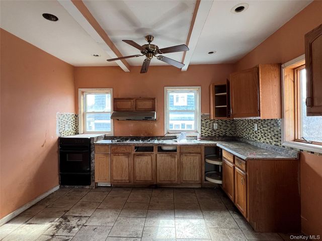 8 Grant Street, Middletown, NY 10940