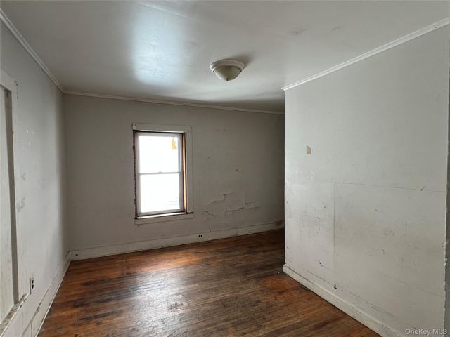 8 Grant Street, Middletown, NY 10940