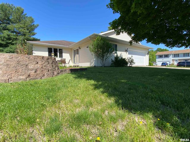 1224 Old Crows Way, Springfield, IL 62712