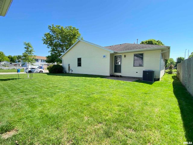 1224 Old Crows Way, Springfield, IL 62712