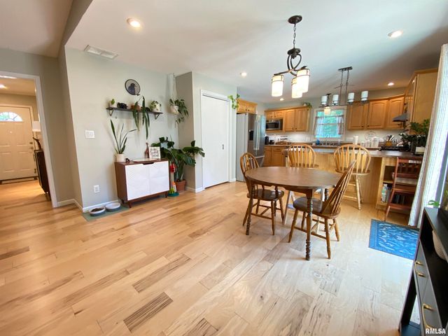 1224 Old Crows Way, Springfield, IL 62712