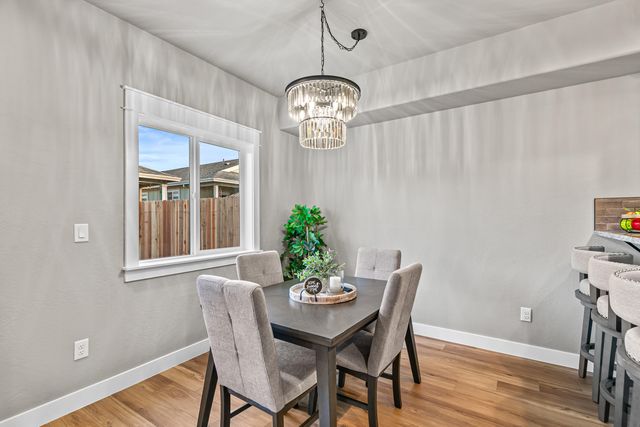 7422 Denman Court, White City, OR 97503