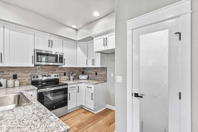 7422 Denman Court, White City, OR 97503