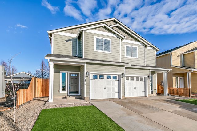 7422 Denman Court, White City, OR 97503