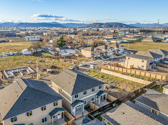 7422 Denman Court, White City, OR 97503