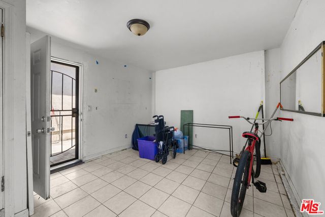 3793 Cimarron Street, Los Angeles, CA 90018
