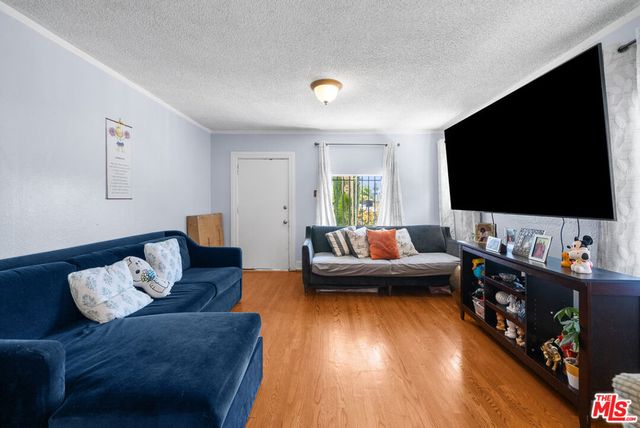 3793 Cimarron Street, Los Angeles, CA 90018