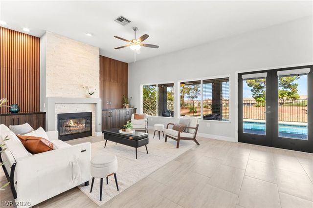 2900 Crown Ridge Drive, Las Vegas, NV 89134