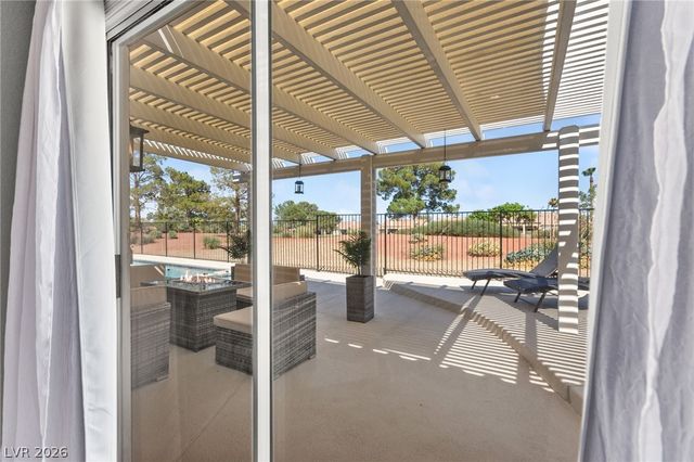 2900 Crown Ridge Drive, Las Vegas, NV 89134