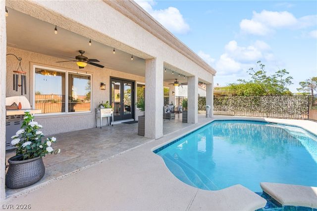2900 Crown Ridge Drive, Las Vegas, NV 89134