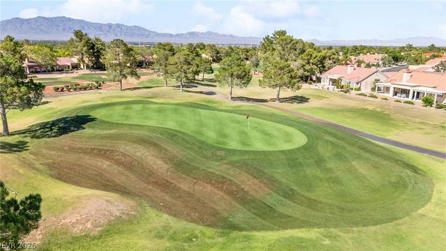 2900 Crown Ridge Drive, Las Vegas, NV 89134