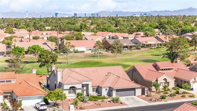 2900 Crown Ridge Drive, Las Vegas, NV 89134