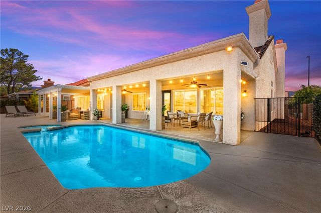 2900 Crown Ridge Drive, Las Vegas, NV 89134