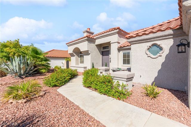2900 Crown Ridge Drive, Las Vegas, NV 89134