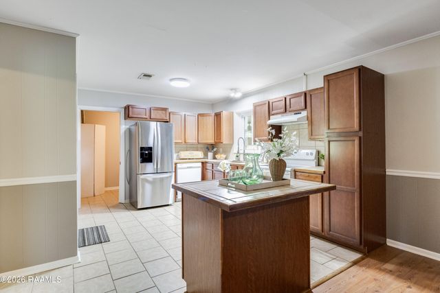 602 Majestic Boulevard, Lafayette, LA 70508