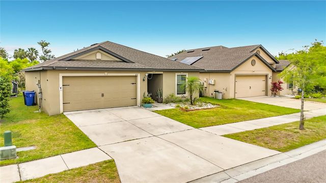 1717 CHATHAM GREEN CIRCLE, Ruskin, FL 33570