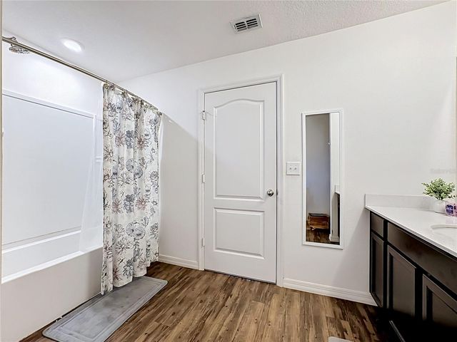 1717 CHATHAM GREEN CIRCLE, Ruskin, FL 33570