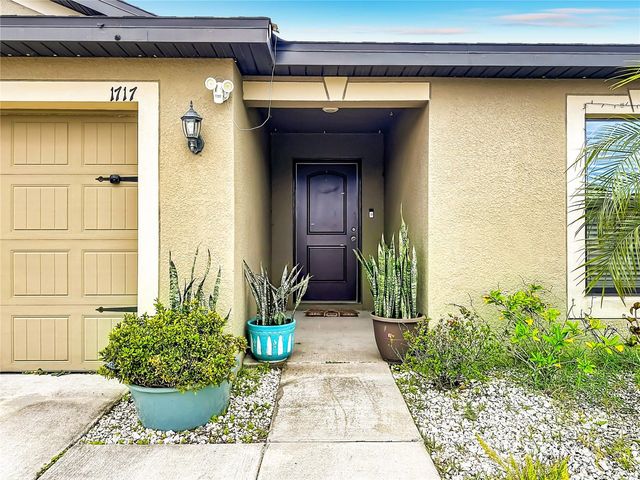 1717 CHATHAM GREEN CIRCLE, Ruskin, FL 33570