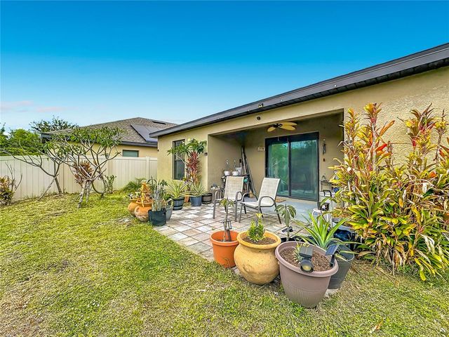 1717 CHATHAM GREEN CIRCLE, Ruskin, FL 33570