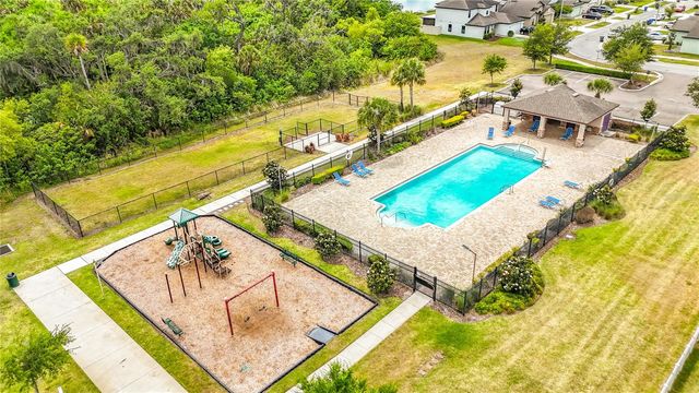 1717 CHATHAM GREEN CIRCLE, Ruskin, FL 33570