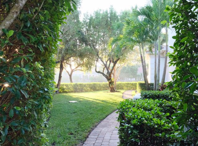 2508 Mizner Lake Court, Wellington, FL 33414