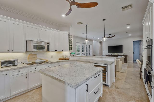 2508 Mizner Lake Court, Wellington, FL 33414