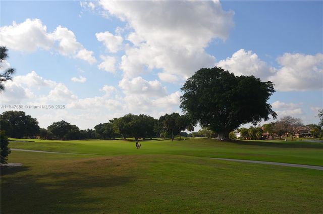8851 N New River Canal Rd 18E, Plantation, FL 33324