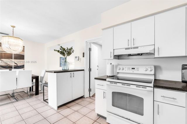 13405 NW 6th Ave, North Miami, FL 33168