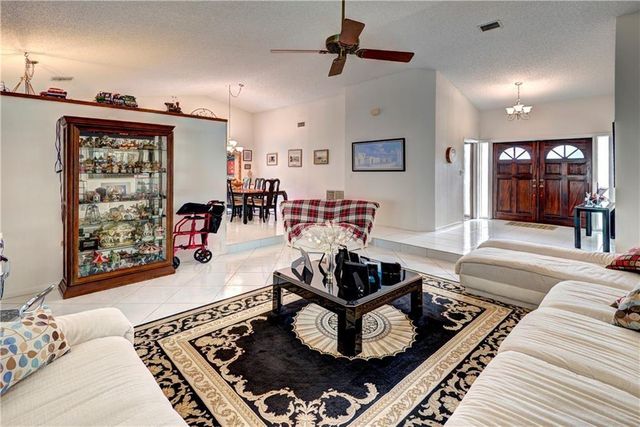 7145 NW 49th Ct, Lauderhill, FL 33319