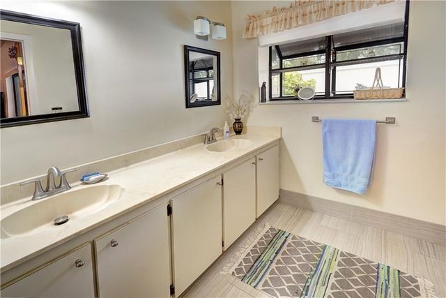 7145 NW 49th Ct, Lauderhill, FL 33319