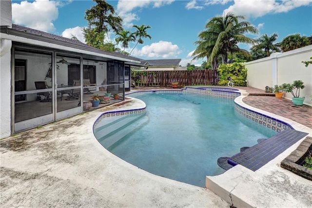 7145 NW 49th Ct, Lauderhill, FL 33319