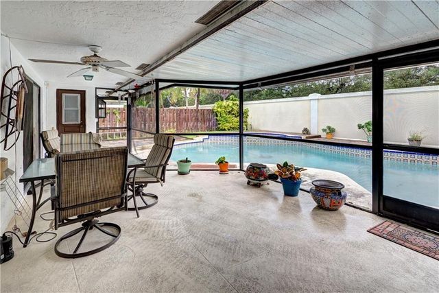 7145 NW 49th Ct, Lauderhill, FL 33319