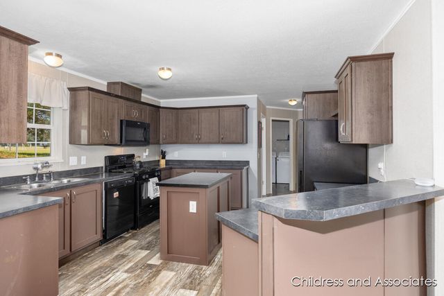 360 E Tuttle Road 6, Ionia, MI 48846