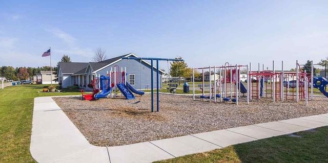 360 E Tuttle Road 6, Ionia, MI 48846