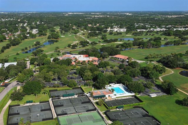 5316 CREEKSIDE TRAIL, Sarasota, FL 34243