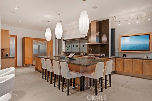 2665 Victoria Drive, Laguna Beach, CA 92651